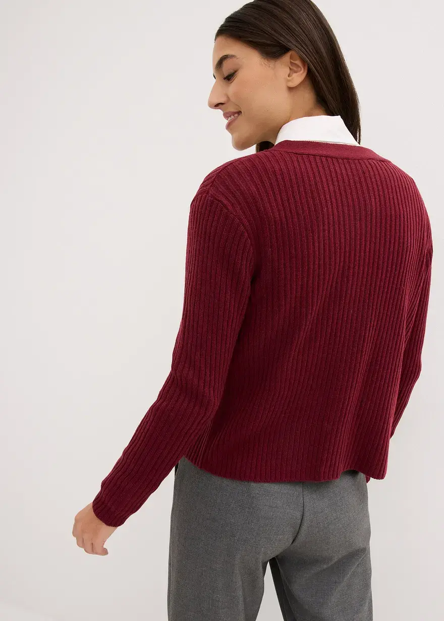 Bonprix Modische Strickjacke Mit Auffallenden Knöpfen - Rot