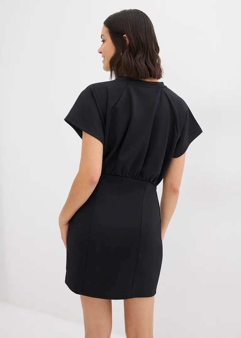 Bonprix Modisches Shirtkleid Mit Raffung Und Weiten Ärmeln - Schwarz
