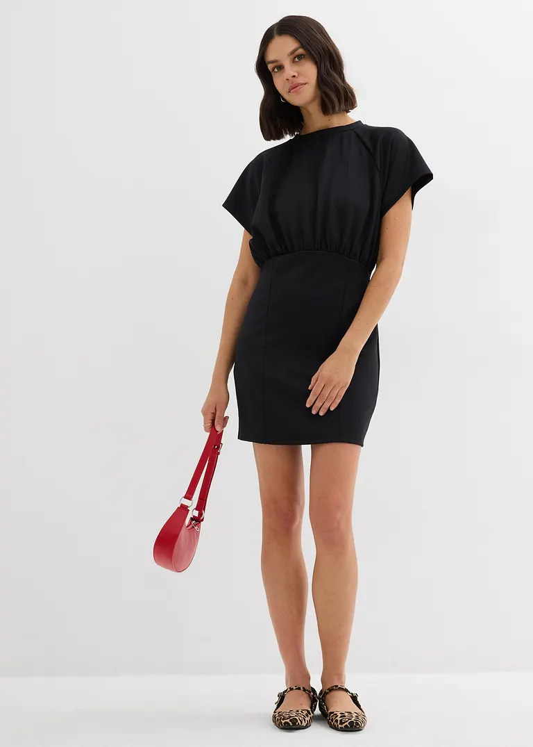 Bonprix Modisches Shirtkleid Mit Raffung Und Weiten Ärmeln - Schwarz