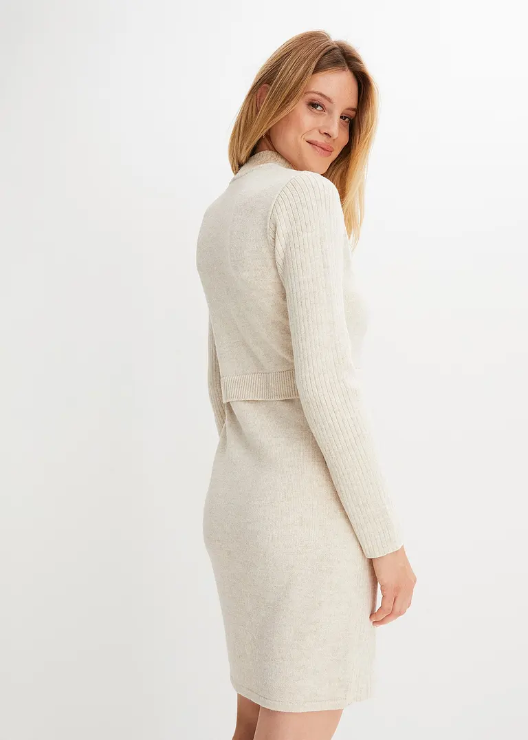 Bonprix Modisches Strickkleid Mit Stehkragen Und Dekorativen Knöpfen Am Rockteil
