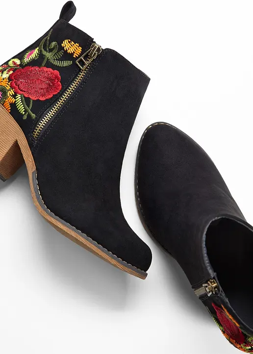Bonprix Niedliche Cowboy Stiefelette Mit Blumenstickerei - Schwarz