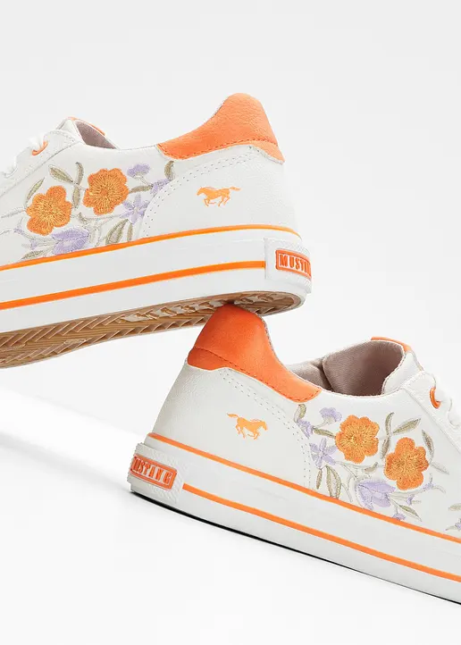 Bonprix Niedlicher Mustang Sneaker Mit Blumenstickerei - Weiß