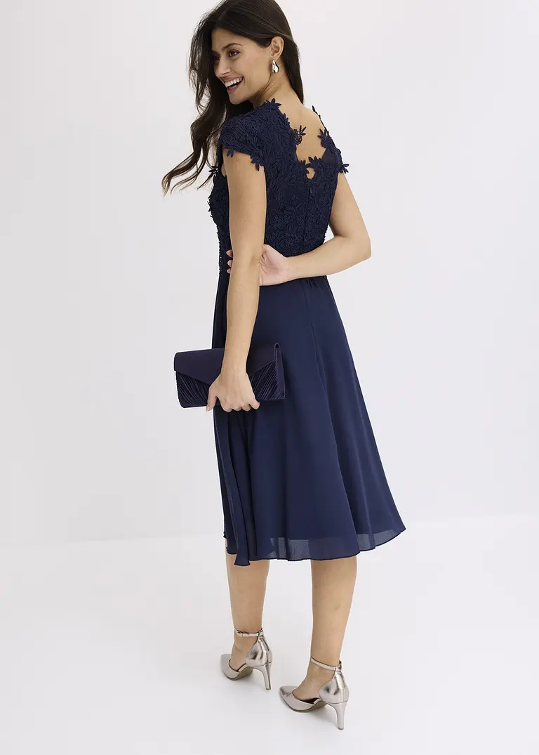 Bonprix Romantisch Und Feminin: Cocktailkleid In Midi-Länge Aus Zartem Tüll Mit Spitze