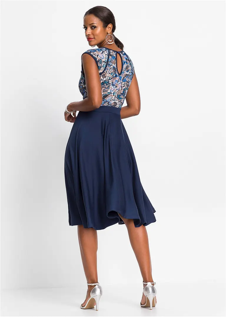 Bonprix Romantisch Und Feminin: Midikleid Mit Rock Aus Punto Di Roma Material Und Spitze Im Oberteil