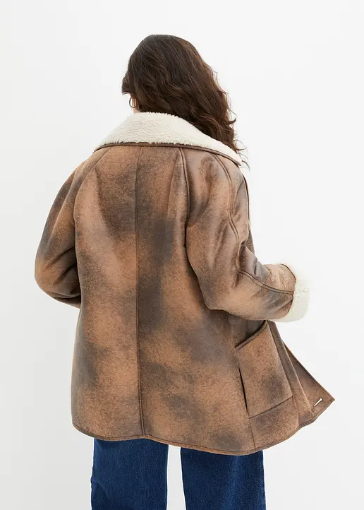 Bonprix Schlichte Shearling-Jacke Mit Vorteilhaften Taschen - Braun