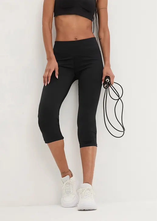 Bonprix Schnelltrocknende Sportleggins Mit Recyceltem Plastik Aus Meeresnähe Kniebedeckend