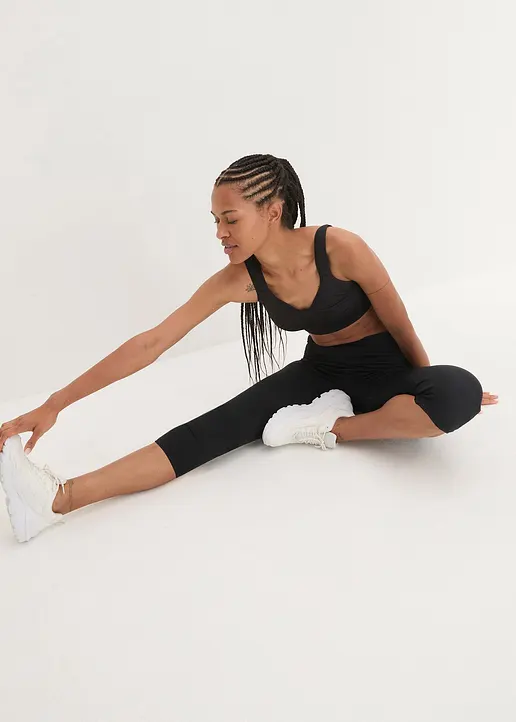 Bonprix Schnelltrocknende Sportleggins Mit Recyceltem Plastik Aus Meeresnähe Kniebedeckend