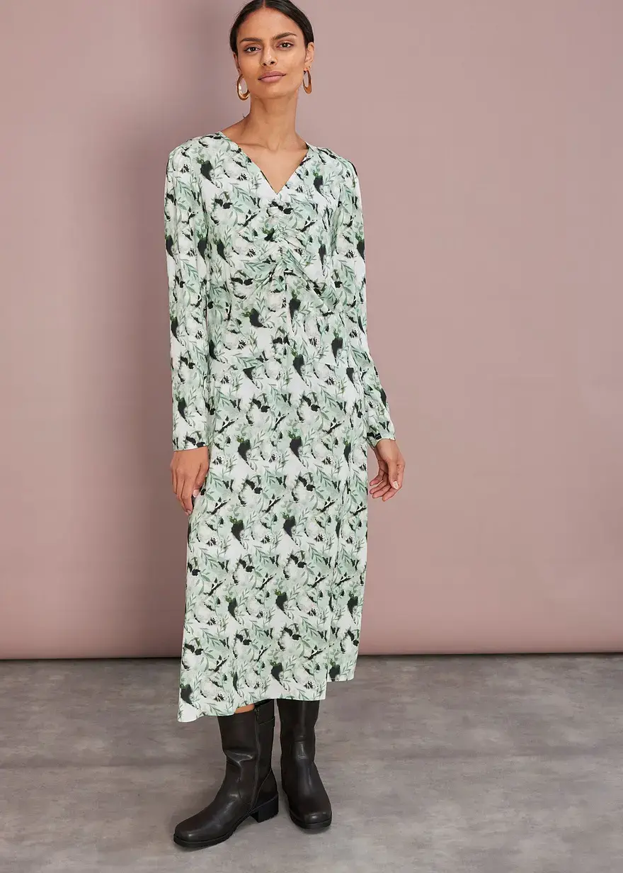Bonprix Schönes Midikleid Mit Raffungen Im Brustbereich Und Raffinierten Nähten