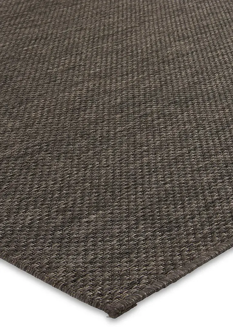 Bonprix Setzt Moderne Akzente: Der In- Und Outdoor Teppich - Grau