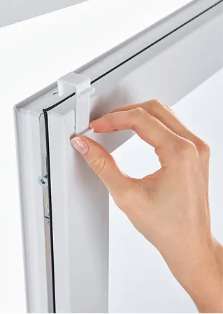 Bonprix Stilistische Blumen Auf Moderner Fensterdekoration