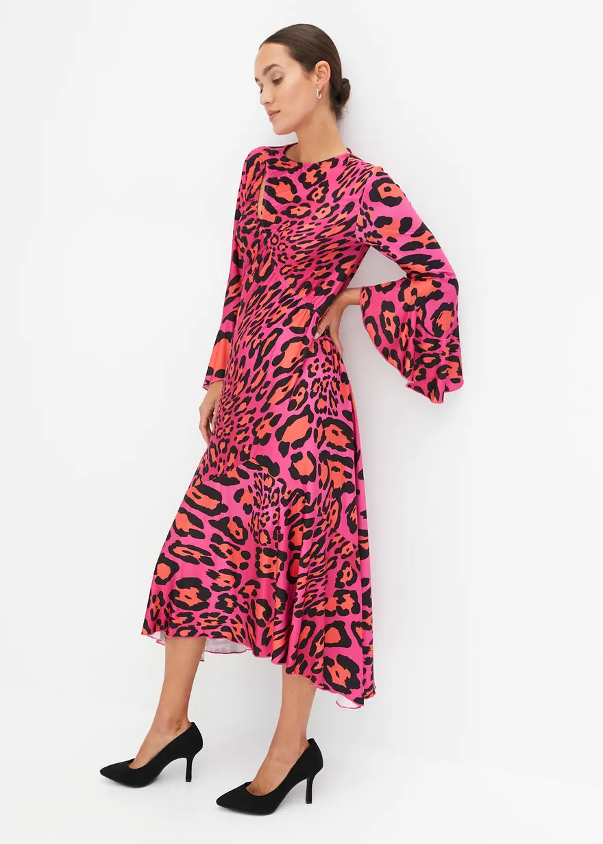 Bonprix Stylisches Kleid Mit Cutouts Am Ausschnitt Und Volantärmeln