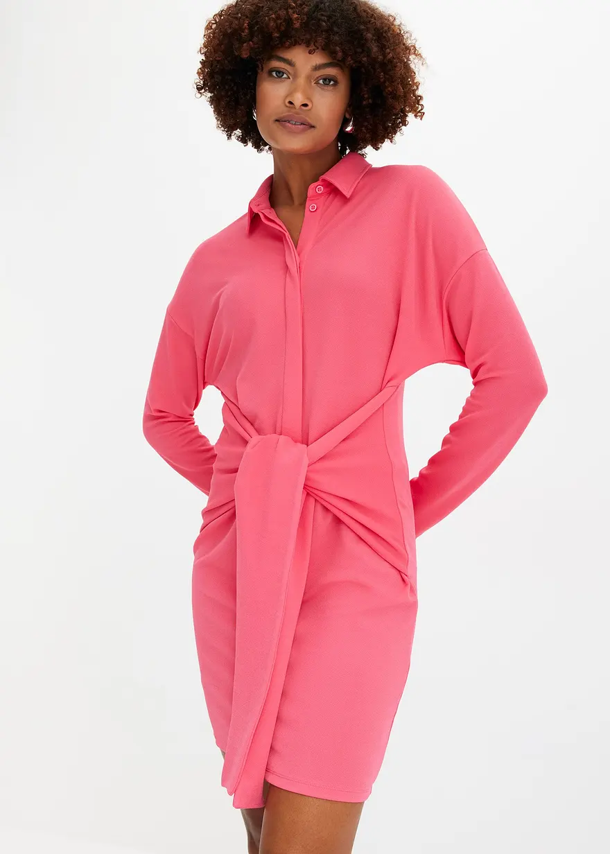 Bonprix Stylisches Kleid Mit Toller Passform Und Dekorativem Bindegürtel