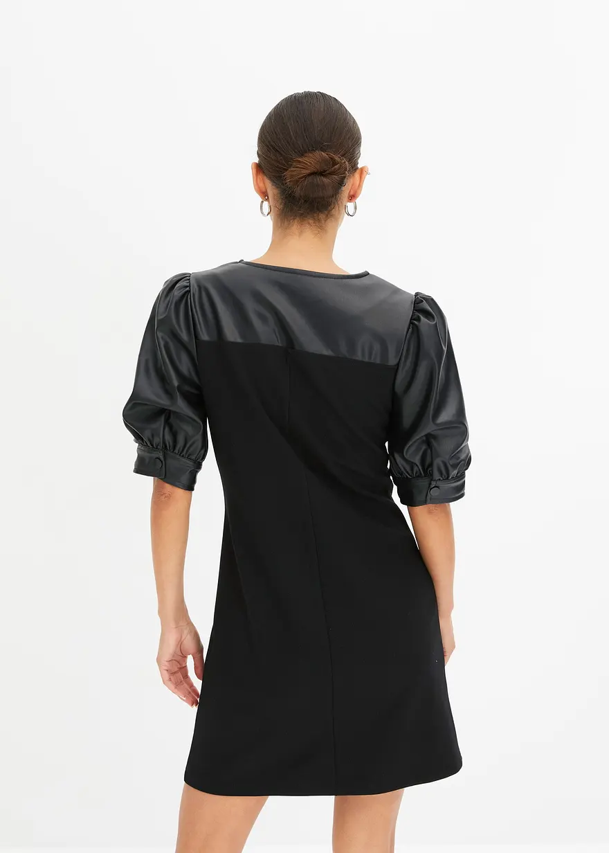Bonprix Stylisches Lederimitat Kleid Mit Reißverschluss Im Ausschnitt