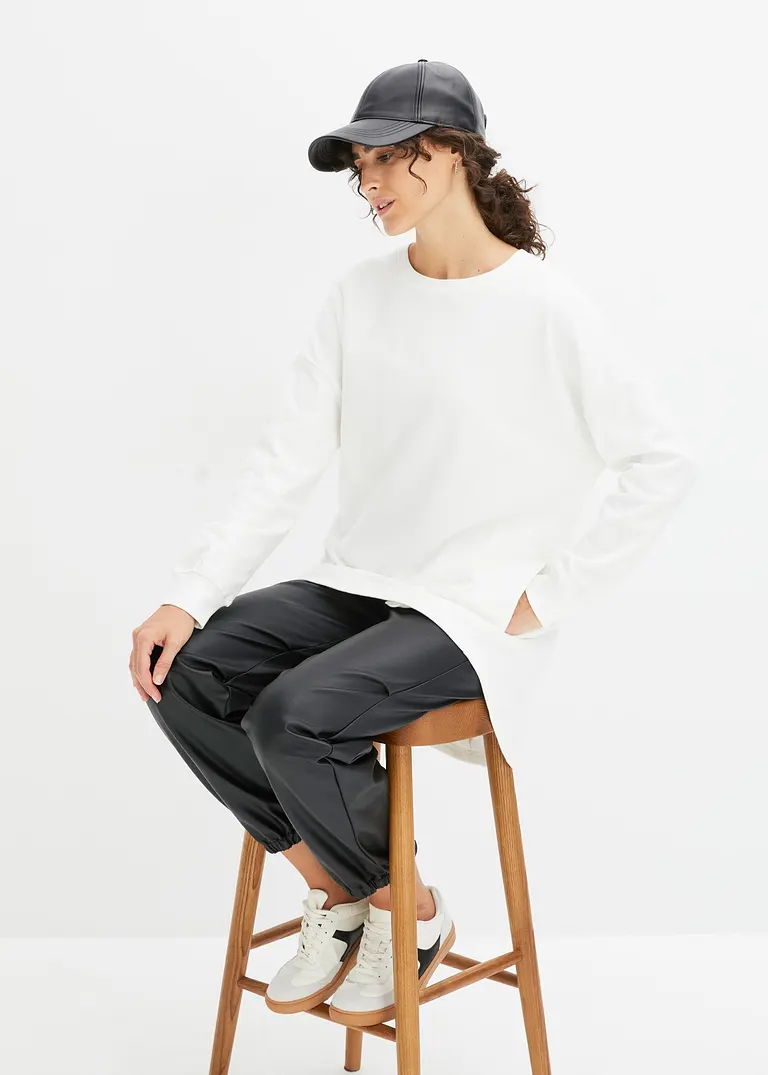 Bonprix Trendiges Oversize-Sweatshirt Mit Abgerundetem Saum - Weiß