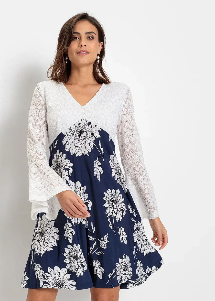 Bonprix Verspielt Und Feminin: Boho-Kleid Mit Spitzen-Einsatz Im Oberteil Und Jersey-Rock Mit Seinem Allover-Druck Macht Es Jedes Teil Zu Einem Unikat