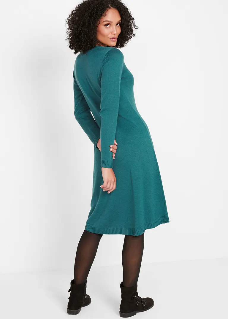 Bonprix Vielseitig Kombinierbares Strickkleid In Ausgestellter Und Figurumspielender Form