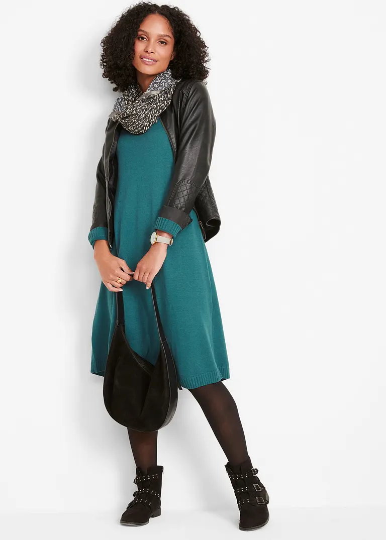 Bonprix Vielseitig Kombinierbares Strickkleid In Ausgestellter Und Figurumspielender Form